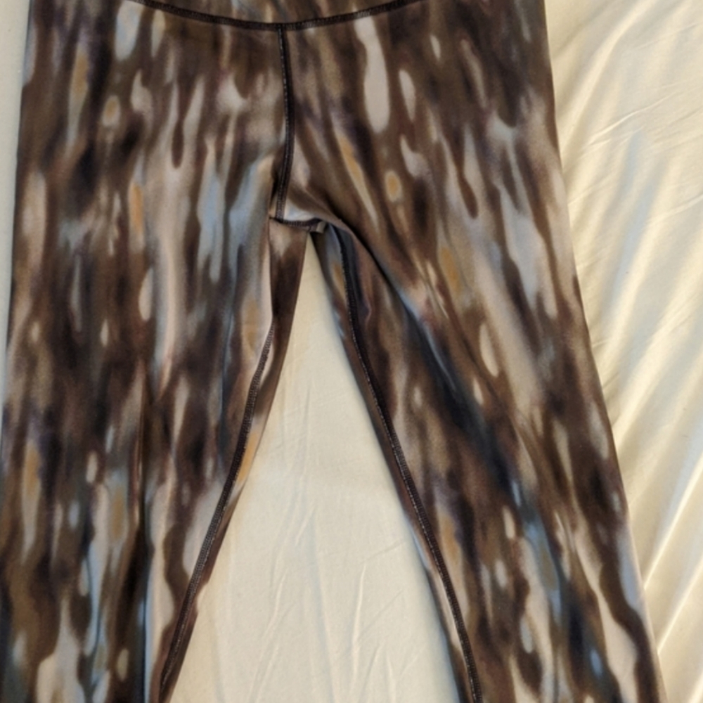 Nike multicolored medium capris